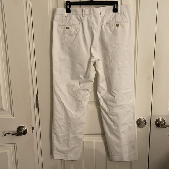 Lauren Ralph Lauren Khaki Pants. Men’s size W36xL30 💯 % cotton‎ 4 pocket pants. - Picture 5 of 10